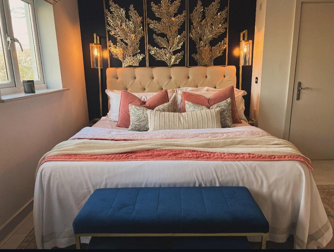 Luxury 2 Bedroom Penthouse In The Of Dreaming Spires, Walking Distance To Hospitals Apartment