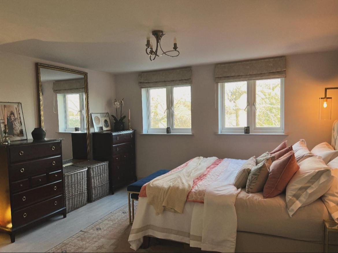 Luxury 2 Bedroom Penthouse In The Of Dreaming Spires, Walking Distance To Hospitals